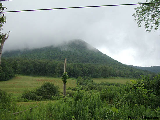 Netop Mountain (2010)