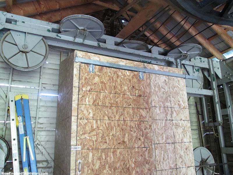 The bottom tensioning system (2015)