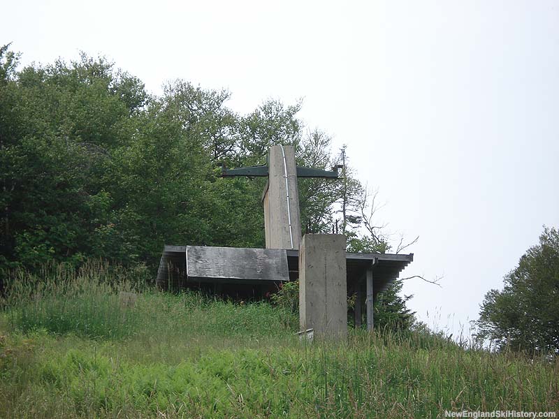 The top terminal remains of the Showcase Double in 2006