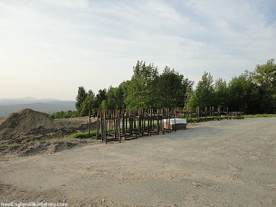 Bolt cage assemblies for tower footings (July 2011)
