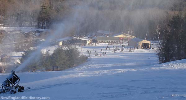 The base area as seen from the Chrysler slope (2006)