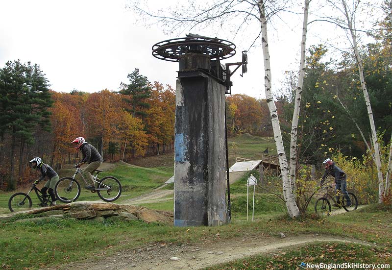 Bikers passing the former T-Bar terminal (2017)