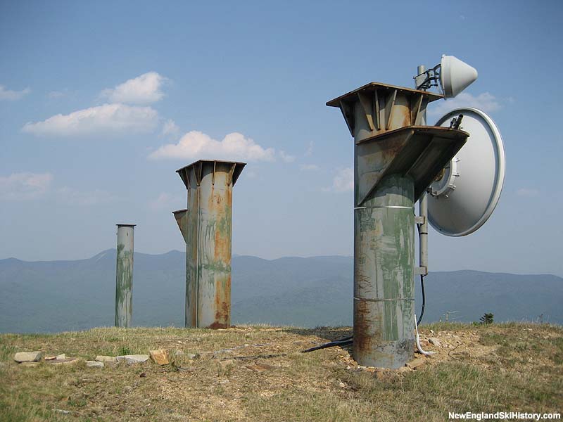 The abandoned top terminal of the White Peaks high speed quad (2007)