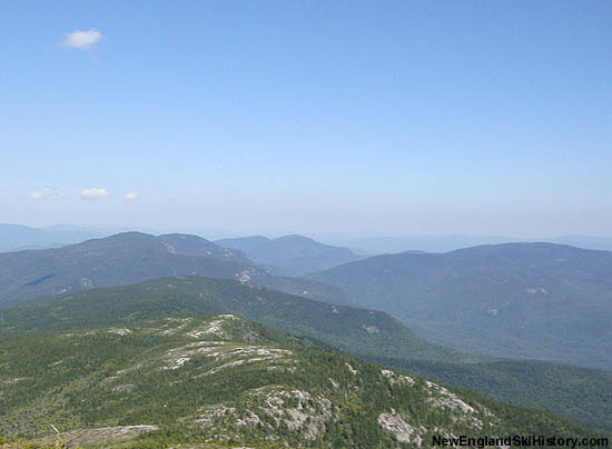 Meader and the Royces at left, Speckled at right, as seen from North Baldface (2010)