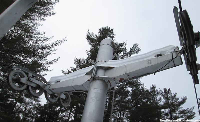 A crossarm (2015)