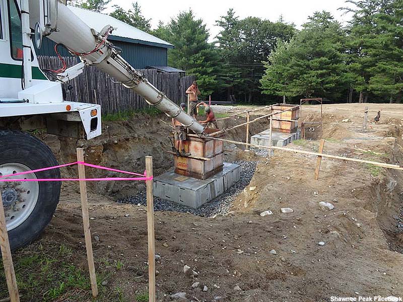 Construction of the bottom terminal (2014)