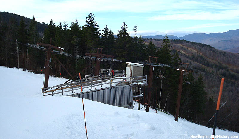 The Locke Mountain Triple midstation in 2007