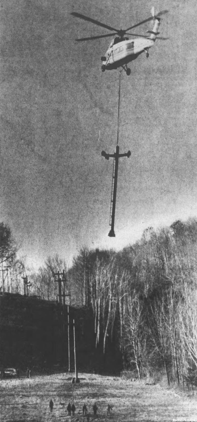 Installation of the towers (November 1980)