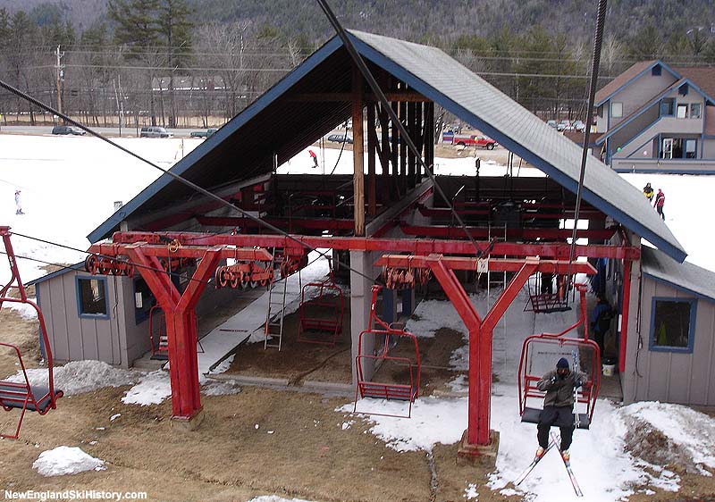 The West Double Double bottom terminal (left) in 2006