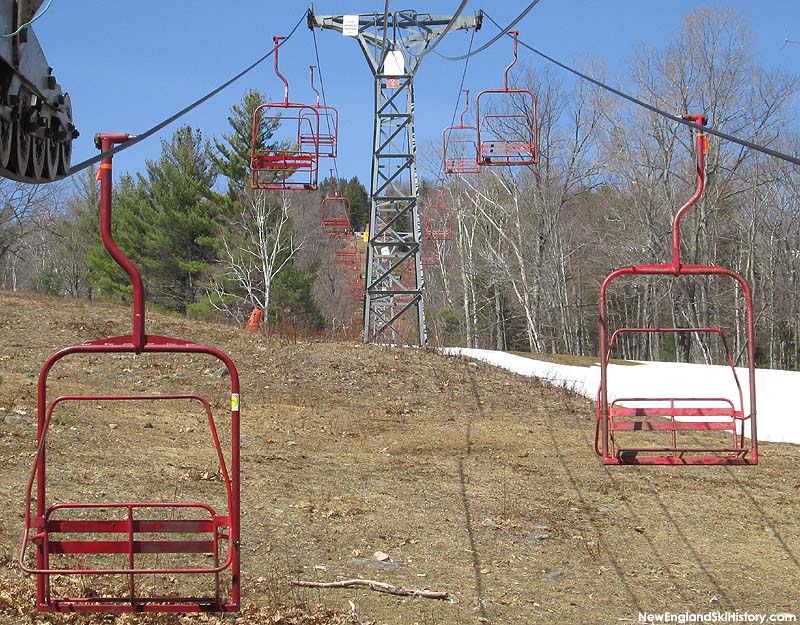 Flagged chairs (2015)