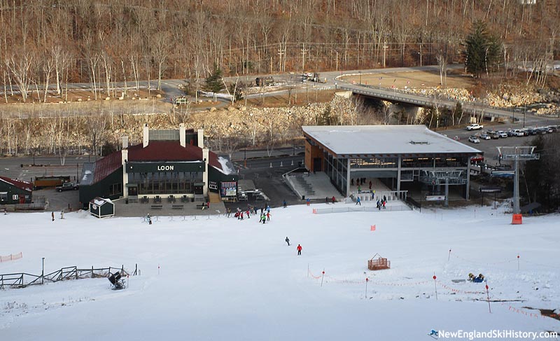 The base terminal (right) (December 2021)