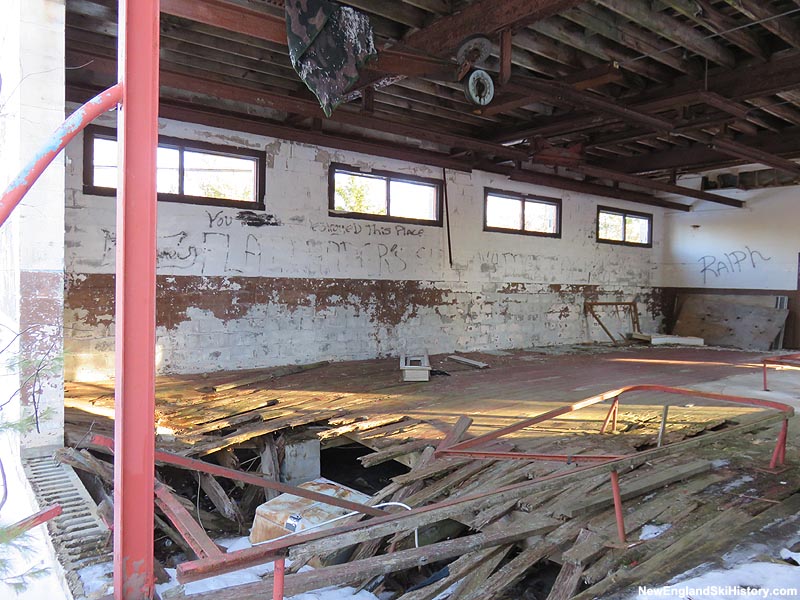 The top terminal (2015)