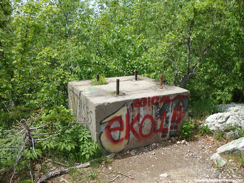 An upper footing from the double chair in 2010