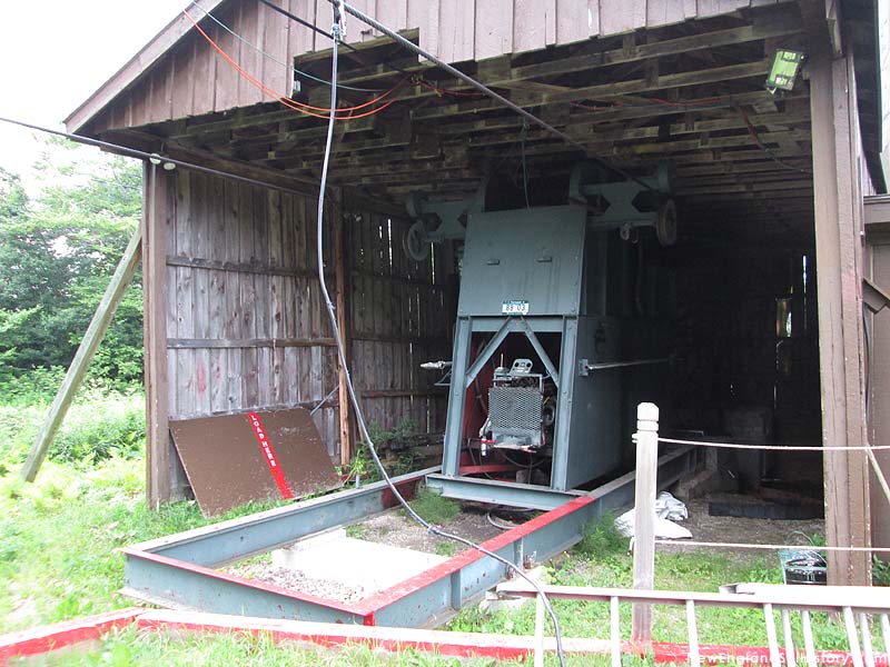The bottom terminal (2014)