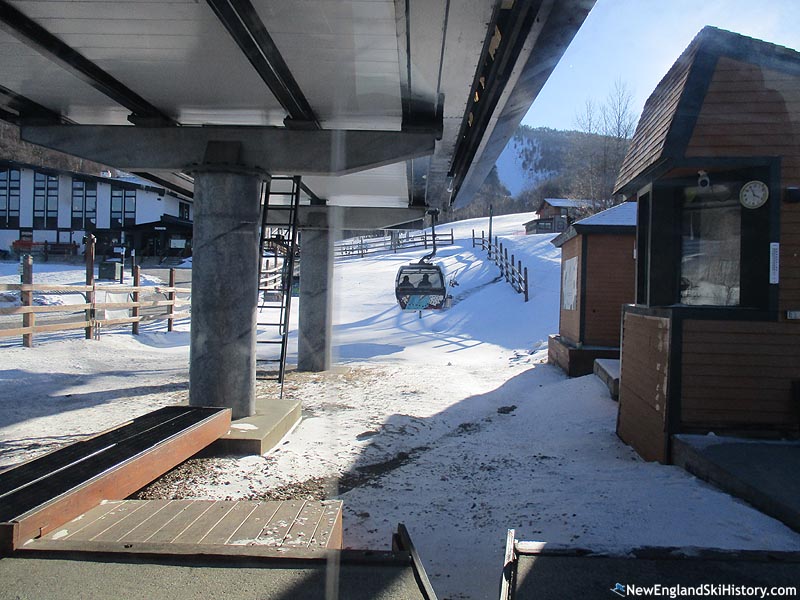 The bottom terminal (2016)