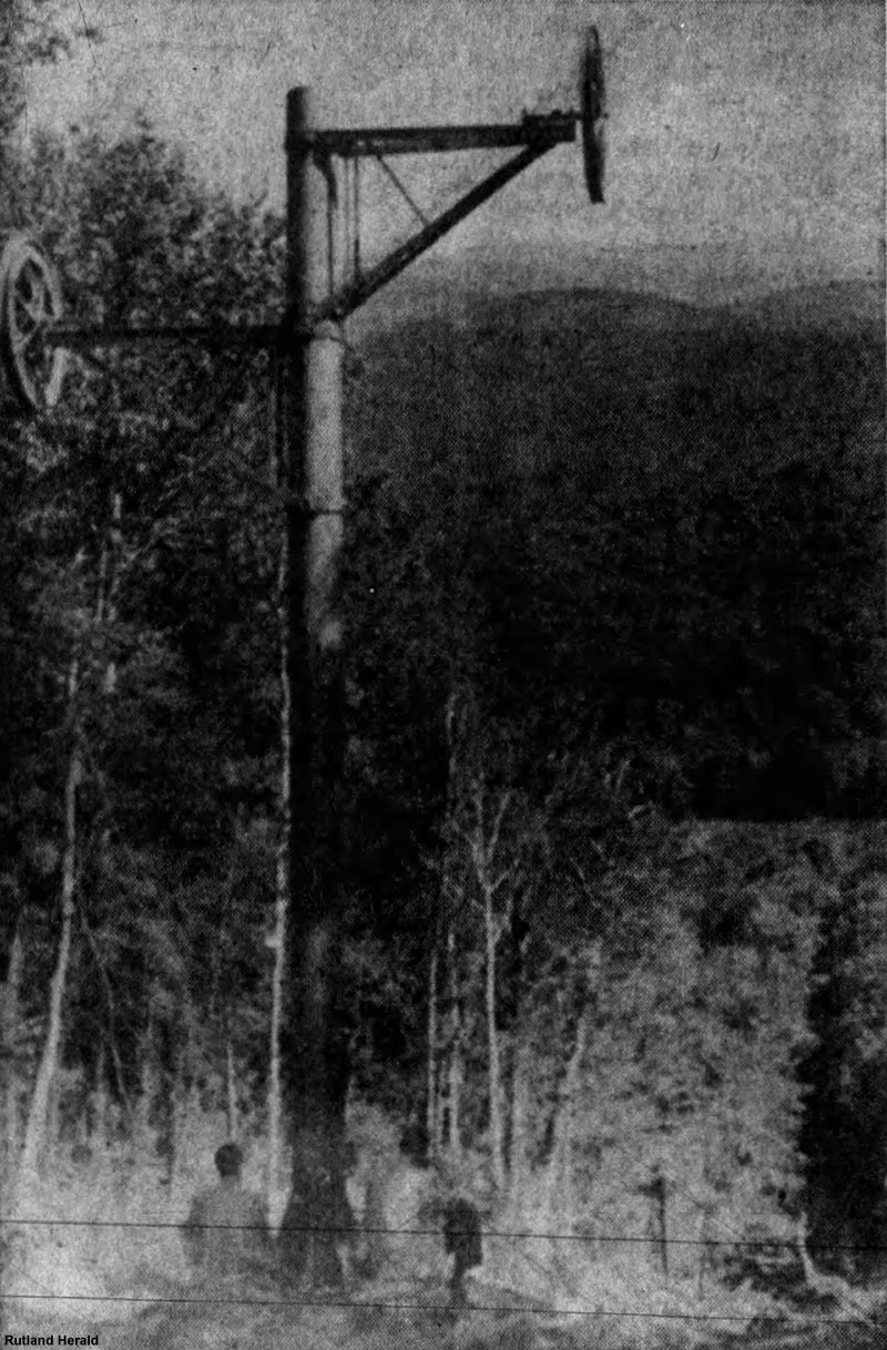 Installation of towers (September 1958)