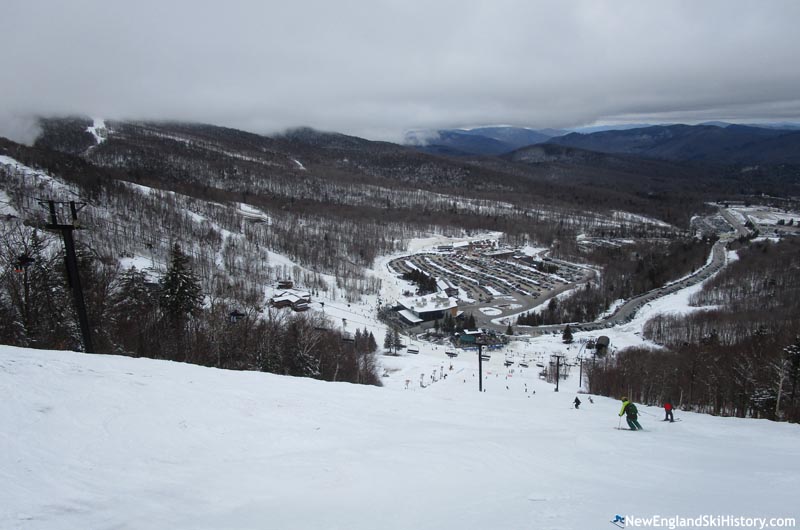 The lift line on the final day of operation (April 13, 2025)