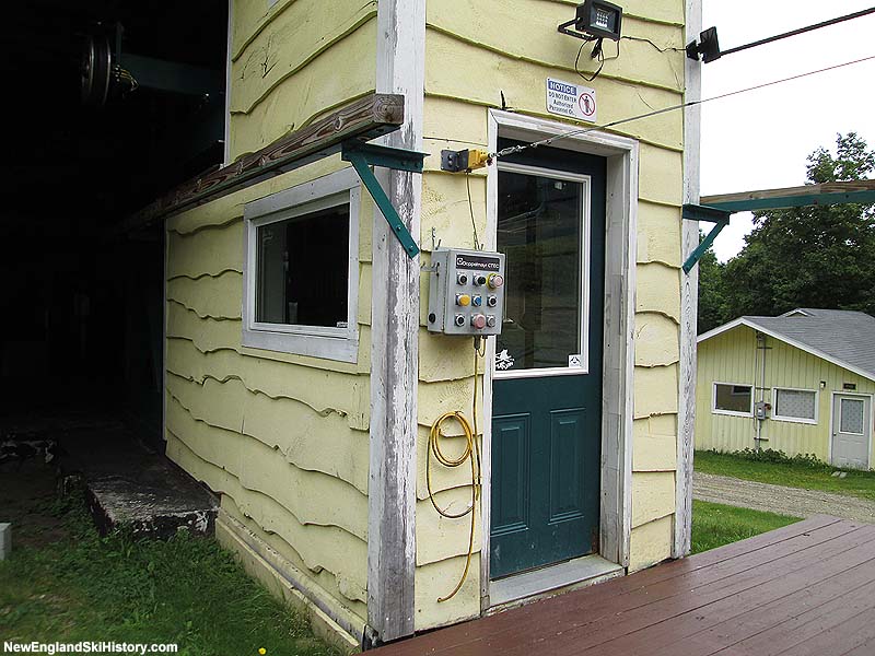 The bottom terminal (2014)