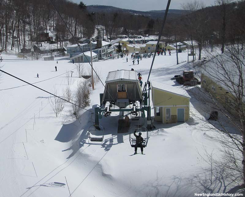 The bottom terminal (2015)