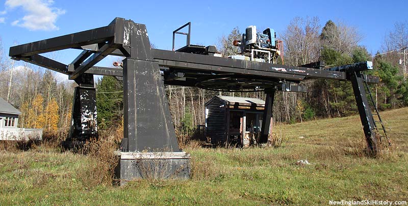 The bottom terminal (2015)