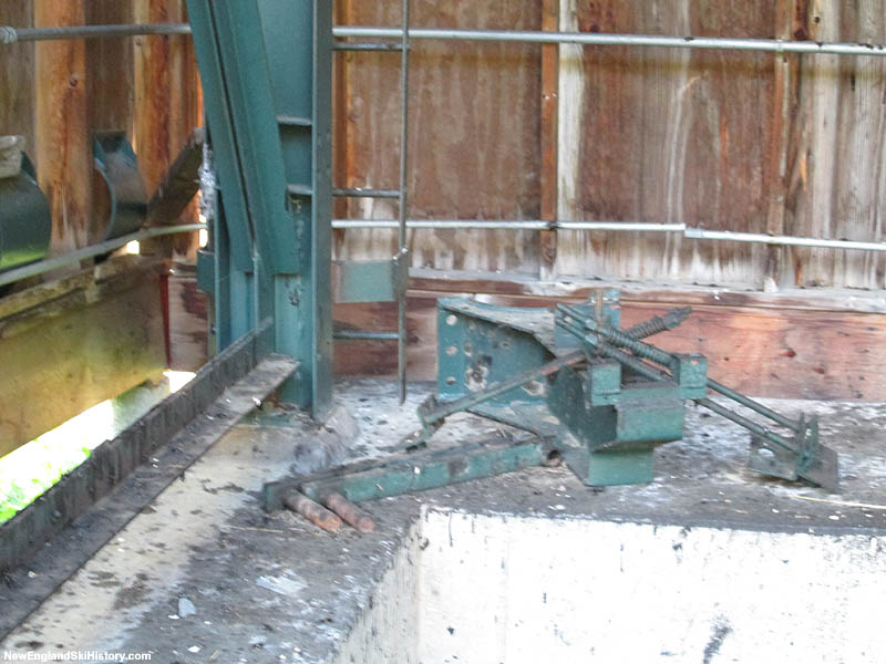 The bottom terminal (2014)