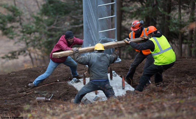 Tower installation (November 2016)