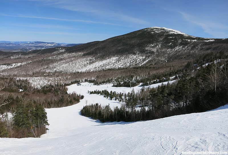 Burnt Mountain as seen from Flume (2014)