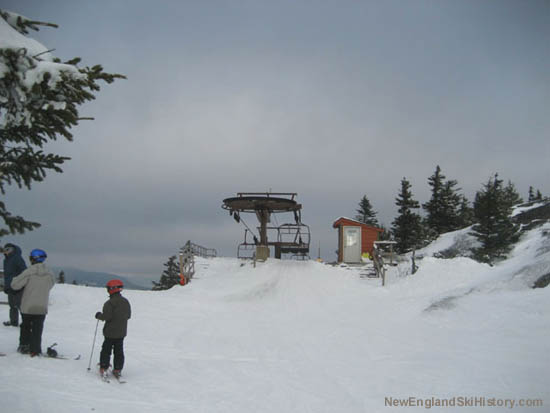 The top terminal of the Locke Mountain triple chairlift (2007)