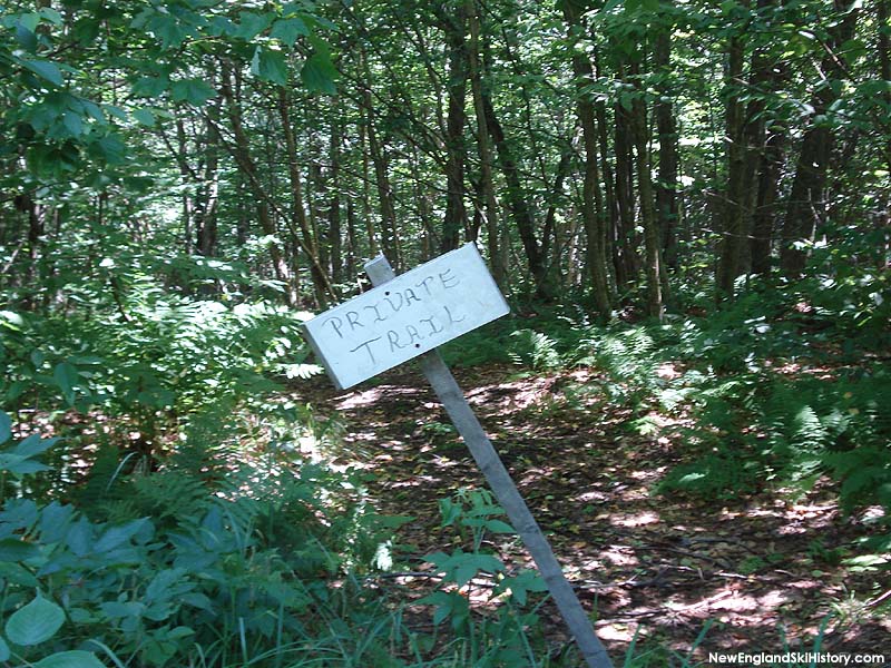 A trail leading toward Rue Madeline (2006)